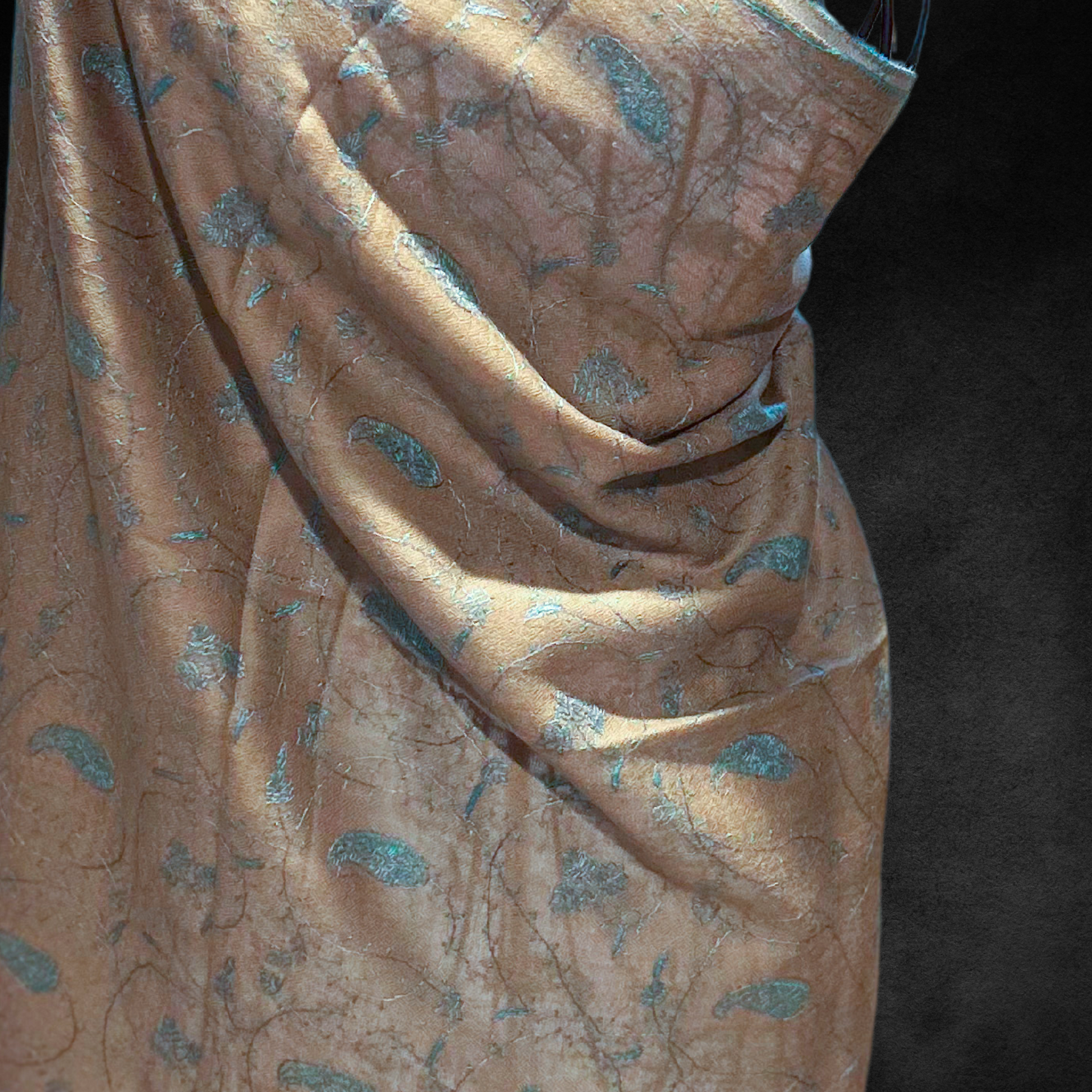 Beautifully woven cashmere pashmina shawl from Whispering Winds.